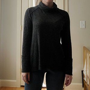 Cozy Long and Heather Gray Long-Sleeved Turtle-Neck